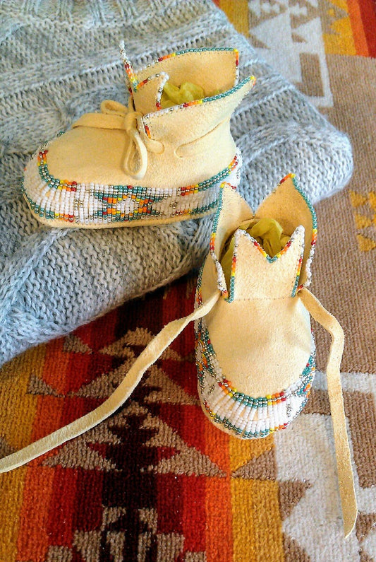 Booties, 'Albuquerque Sunrise' - Plains Style Newborn Moccasin Booties, Buckskin Crib Booties