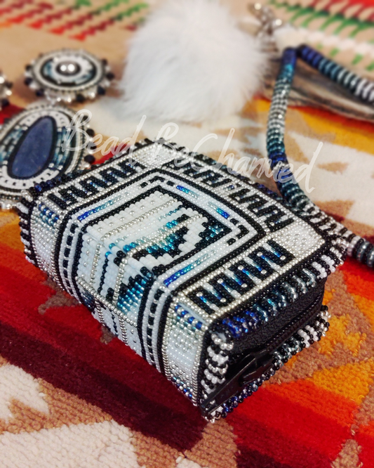 Purses, 'Nordic Mini Set' - Handbeaded 3-Piece Coin Purse, Earrings and Wristlet Set